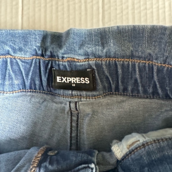 Xpress high waisted, butterfly stretch, denim shorts, medium - Picture 2 of 4